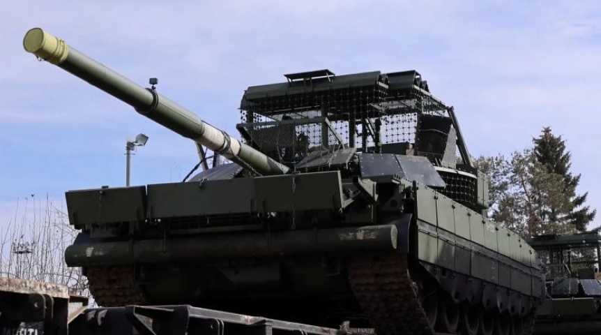Омский завод отправил военным новую партию танков