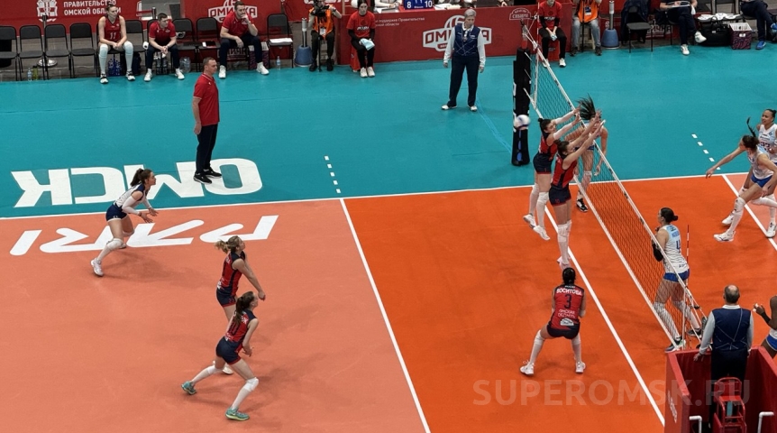 Волейбольную «Омичку» активно покидают игроки