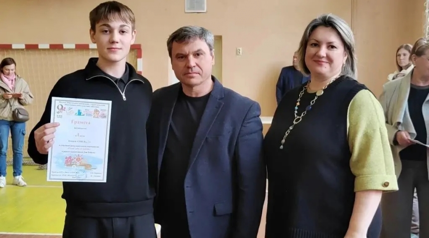 Юным омичам показали «Один день в армии»