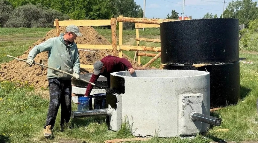 В Омском районе начато строительство нового водопровода