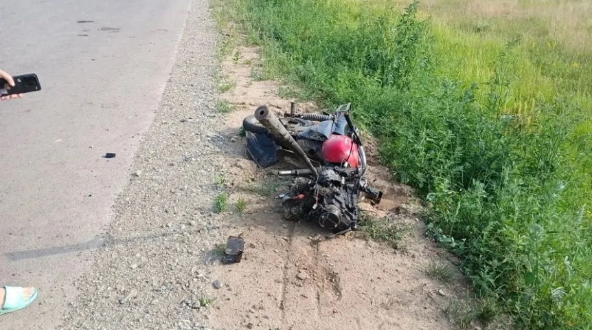 В Омской области подросток насмерть разбился за рулем