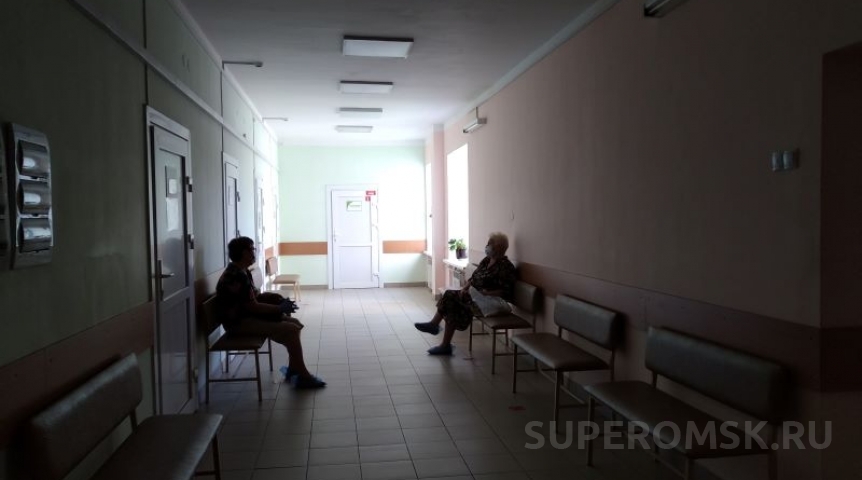 В Омске обсуждают причины закрытия центрального травмпункта на Карла Либкнехта