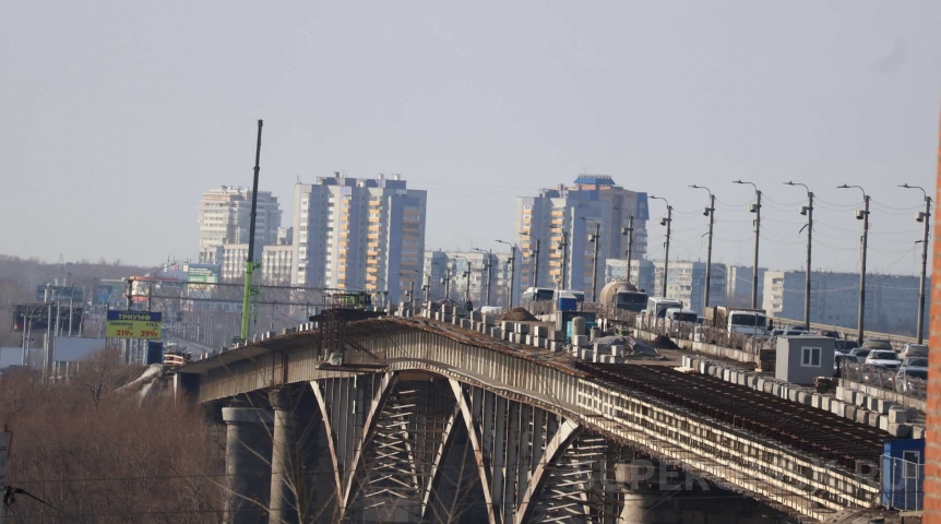 В Омске отрицают очередные слухи о задержке зарплаты строителям моста у Телецентра