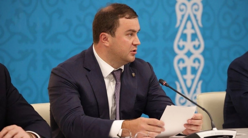 Хоценко выступил на заседании форума с участием Путина и Токаева в Омске