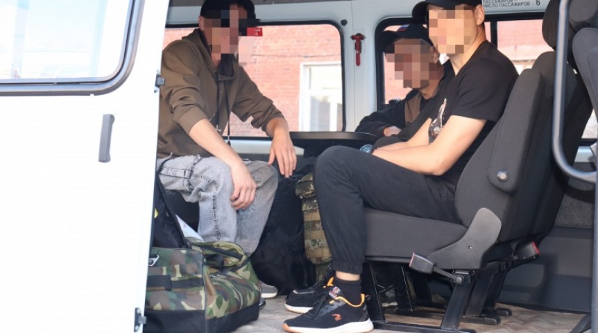 «Иначе не могу»: жители Омского района вступают в добровольческий отряд «БАРС-55»
