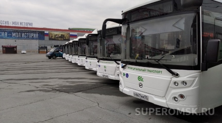 В районах Омской области экстренно проверили школьные автобусы