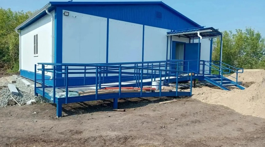 В Омской области строят три сельских ФАПа «на вырост»
