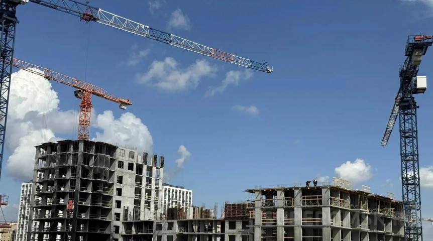 Что сейчас происходит на стройплощадке «Кварталов Драверта» в Омске?