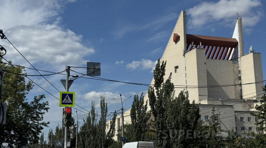 На перекрестке Пушкина-Лермонтова в Омске установили камеры