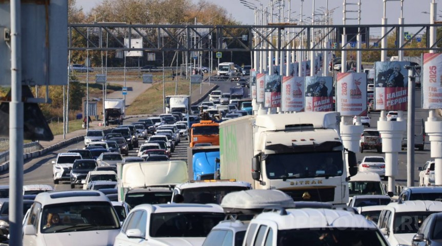 ДТП в центре Омска спровоцировало большую пробку 7 сентября