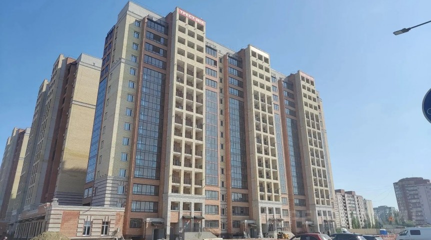 В Омске ввели в эксплуатацию 17-этажный дом с видом на «G-Drive Арену»