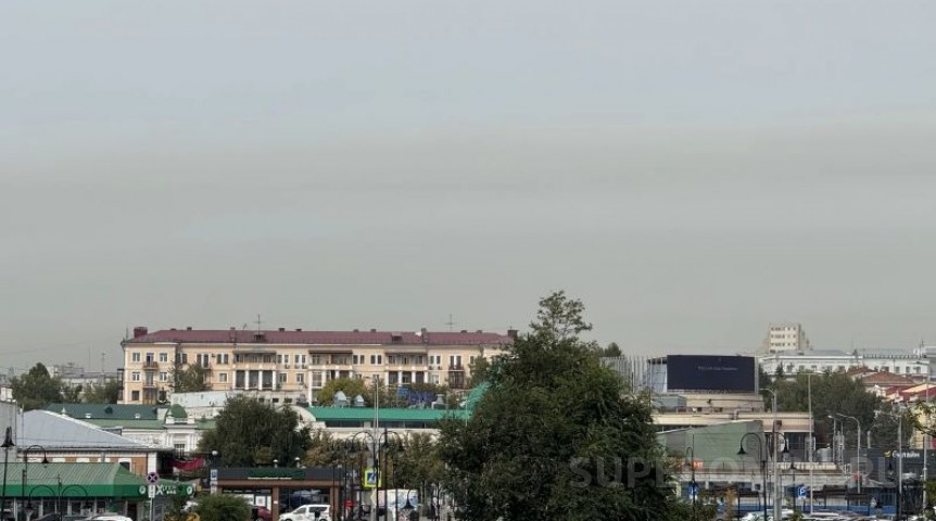 Омск утонул в плотной дымке из-за полного штиля