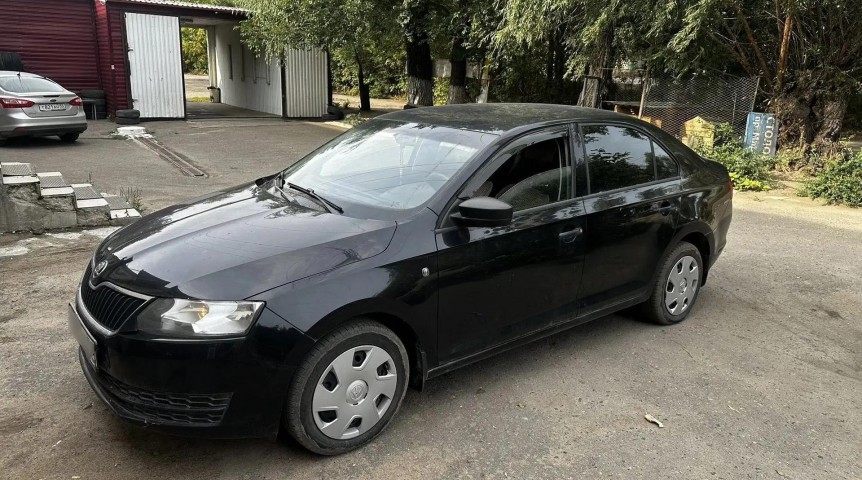 Конфискованный у омича автомобиль ушел на фронт