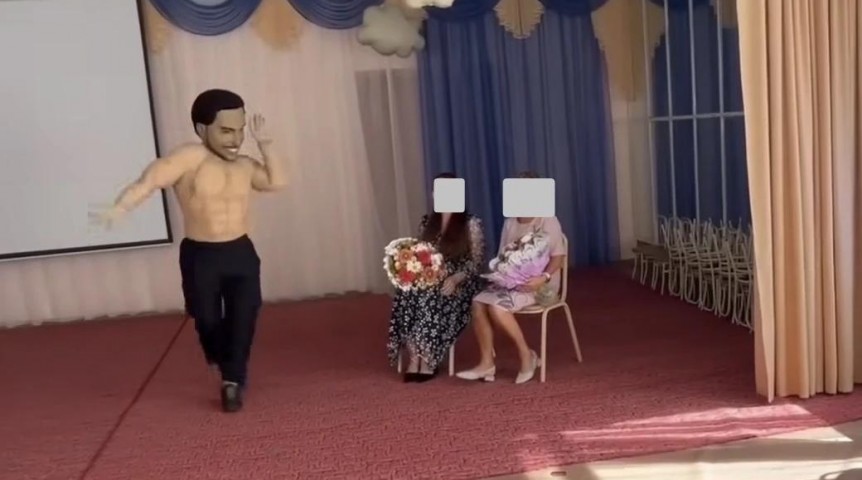 Воспитателям устроили дорогой стриптиз в детсаду Омска