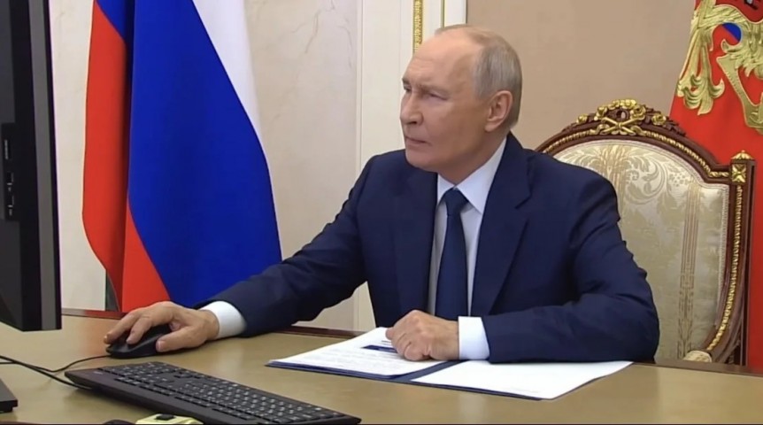 Владимир Путин проголосовал на выборах в Госдуму