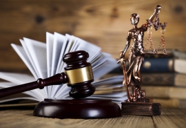 Омские управляющие компании отстаивают свое право на работу в суде