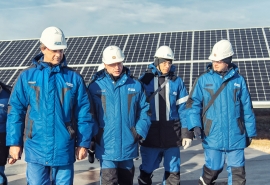 Омский нефтеперерабатывающий завод открыл первую в регионе солнечную электростанцию