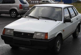 В Омске на парковке исчез автомобиль школьного учителя