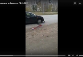 В Омске сбили неизвестного мужчину, попытавшегося перейти дорогу в неположенном месте – ГИБДД