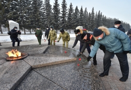В Омске прошли памятные мероприятия в честь Дня Неизвестного солдата