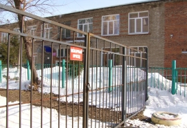 В Омске затапливает детский сад с отремонтированной крышей
