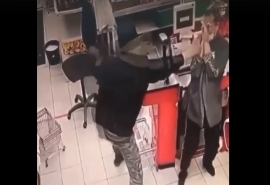 В полиции прокомментировали нападение с ножом на работников омского супермаркета