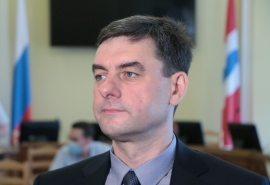 «Мы партия ответственная»: первая тройка кандидатов «Единой России» подала документы в омский облизбирком