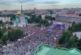 Омский губернатор Бурков устроил для молодежи масштабный праздник