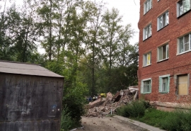 На месте ЧП в Омске приехали перекрывать теплоузел