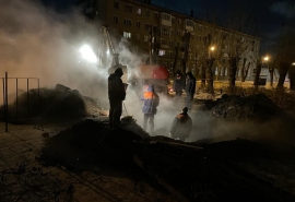 Омская прокуратура проводит проверку по факту падения школьницы в яму с кипятком