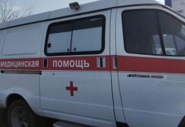 В Омске два человека пострадали после столкновения автобуса с мусоровозом