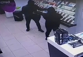 В Омске игромана-неудачника подозревают в разбоях с игрушечным пистолетом
