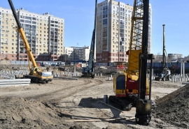 Врио губернатора Виталий Хоценко проконтролировал строительство двух школ в Омске