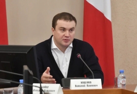 Врио губернатора Виталий Хоценко провел первое аппаратное совещание с членами правительства Омской области