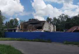 Вместо снесенного омского кинотеатра «Сатурн» разрешено построить магазин или ТК