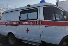 Омичка пострадала при столкновении легковушки и двух автобусов на кемеровской трассе