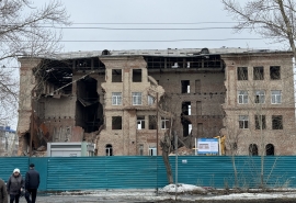 Стала известна судьба омской гимназии № 88 с рухнувшей стеной