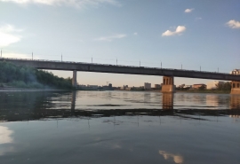 В Омске после ремонта открывают Ленинградский мост и готовятся закрывать другой
