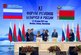 Омский губернатор Хоценко подписал соглашение о сотрудничестве с Минской областью