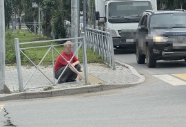 В Омске установят 1,4 километра придорожного забора у 16 объектов