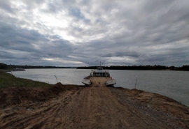 В Омской области начинают закрывать паромные переправы