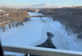 Полынья в Омске появилась в новом месте