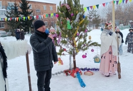 Юрий Козловский поздравляет омичей с наступающим Новый годом