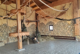 В Большереченском зоопарке заселили первую в регионе «коммунальную квартиру»