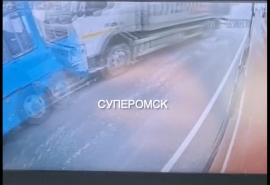 ДТП с шестью погибшими в омском автобусе попало на видеорегистратор