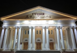 В омских Нефтяниках меняют название известной остановки