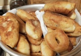 В «Пятерочке» пообещали убирать с полки ощупанную выпечку