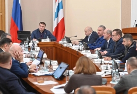 Омский губернатор Хоценко провел штаб по координации капремонта объектов в регионе