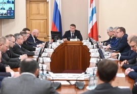 Омский губернатор Хоценко потребовал сократить сроки устранения аварий на сетях во время морозов