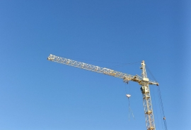 Омич винит «Эталон» в переносе сроков выдачи квартиры в сданном доме